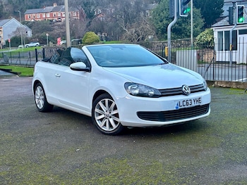 Used Volkswagen Golf 2014 for sale - 77014934: Photo