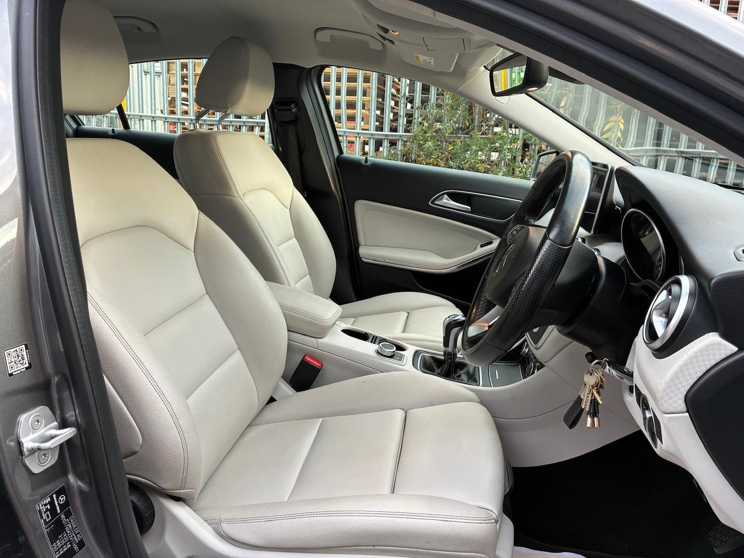 Used Mercedes-Benz A-Class 2015 for sale - 77519972: Photo 8