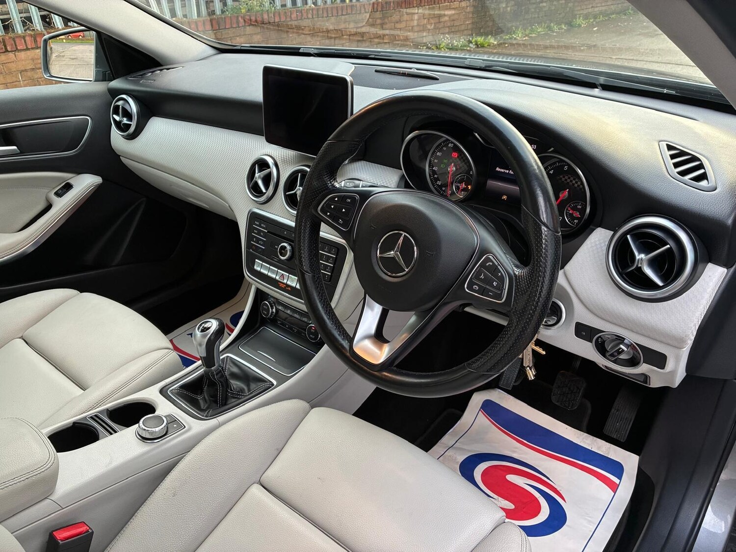 Used Mercedes-Benz A-Class 2015 for sale - 77519972: Photo 9