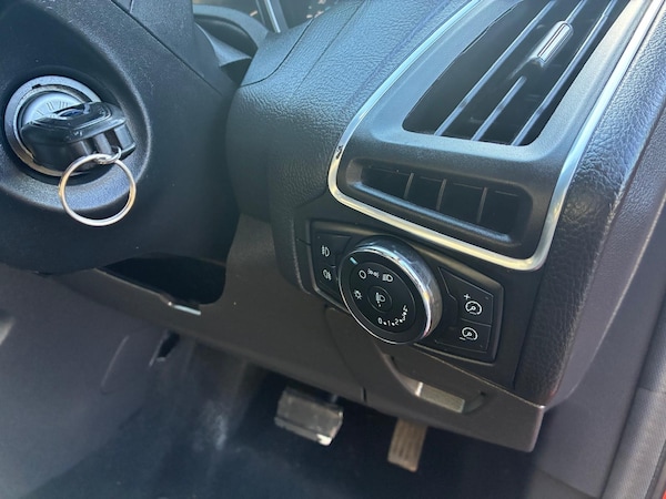 Used Ford Focus 2012 for sale - 76243110: Photo 13