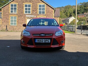 Used Ford Focus 2012 for sale - 76243110: Photo 2