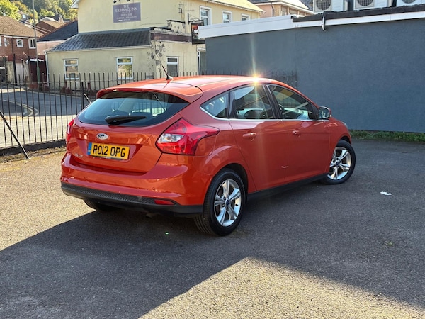 Used Ford Focus 2012 for sale - 76243110: Photo 4
