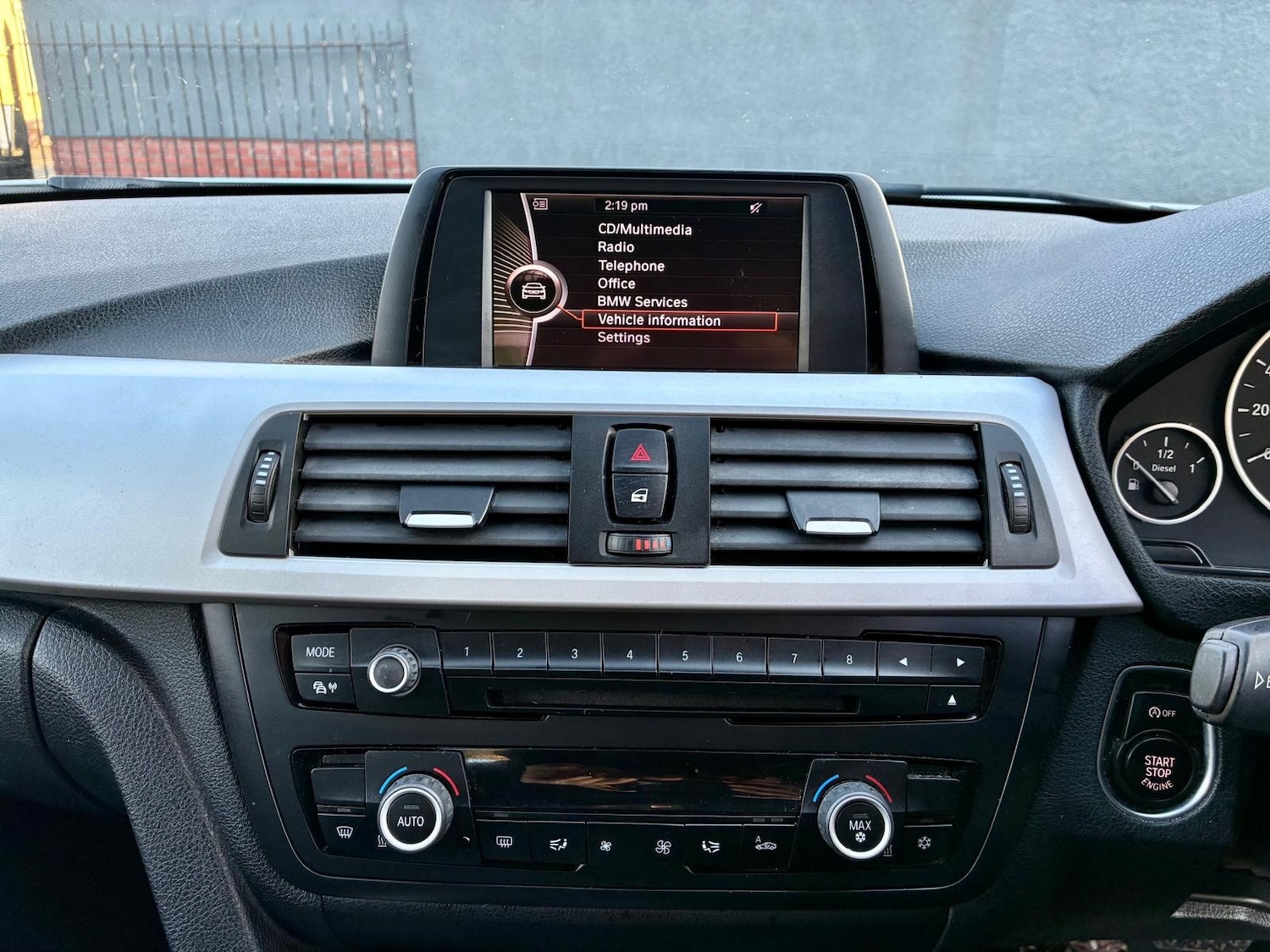 Used BMW 3 Series 2012 for sale - 77127769: Photo 11