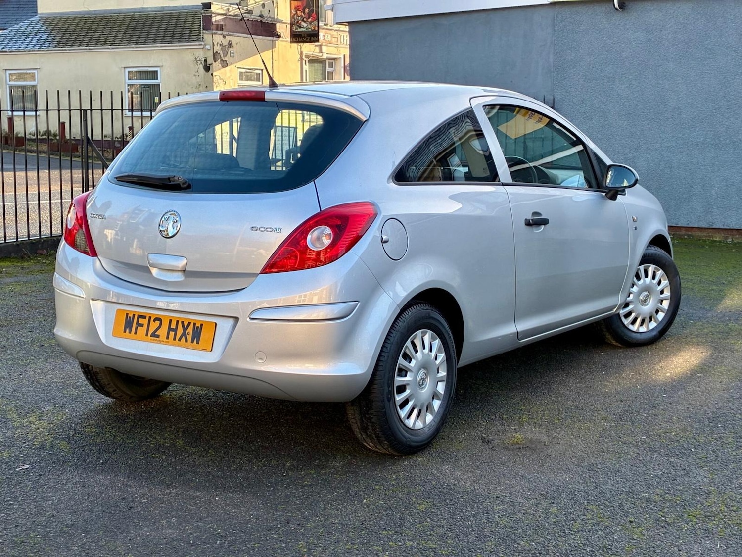 Used Vauxhall Corsa 2012 for sale - 76596625: Photo 4