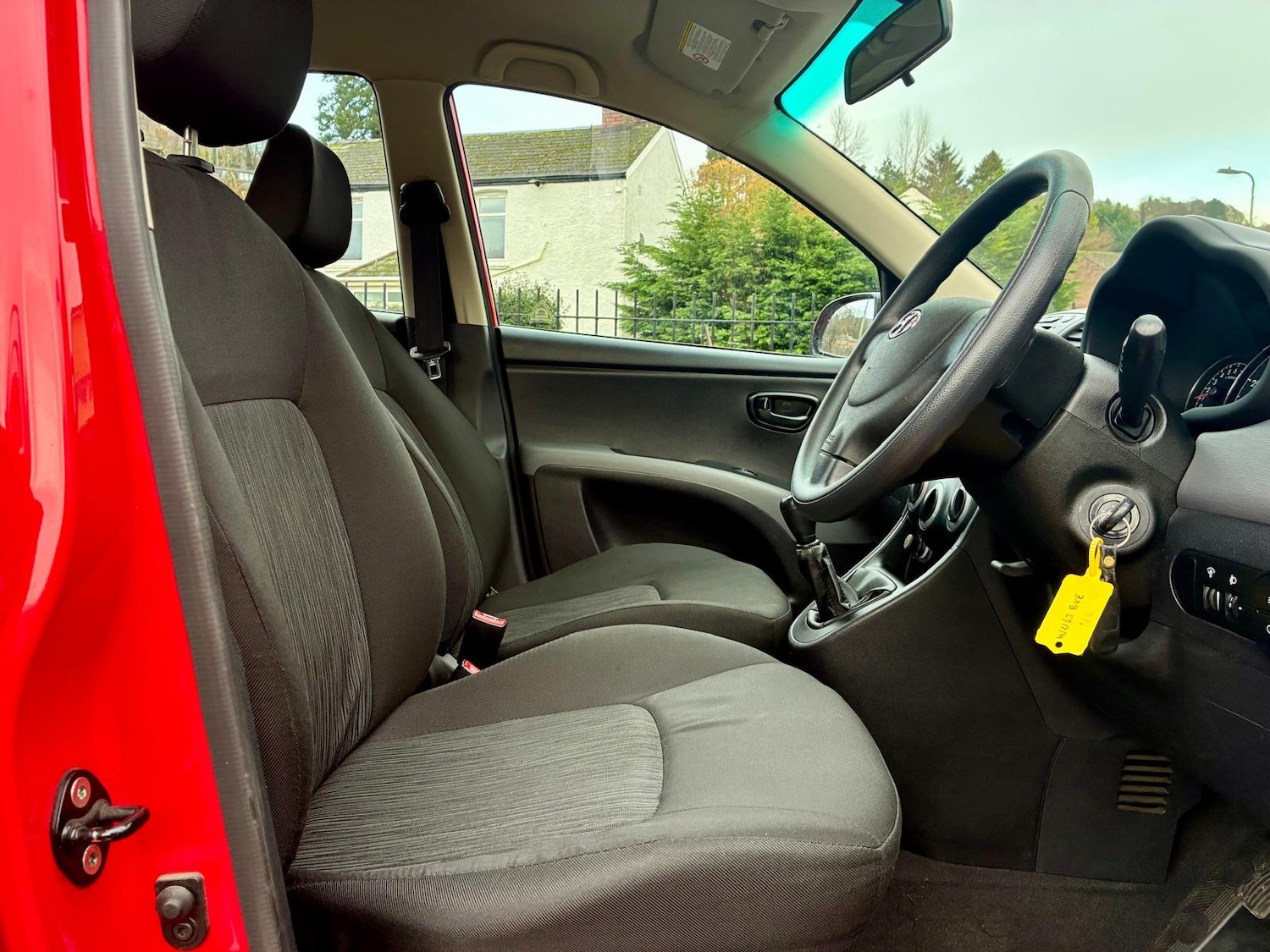 Used Hyundai i10 2013 for sale - 76527448: Photo 9