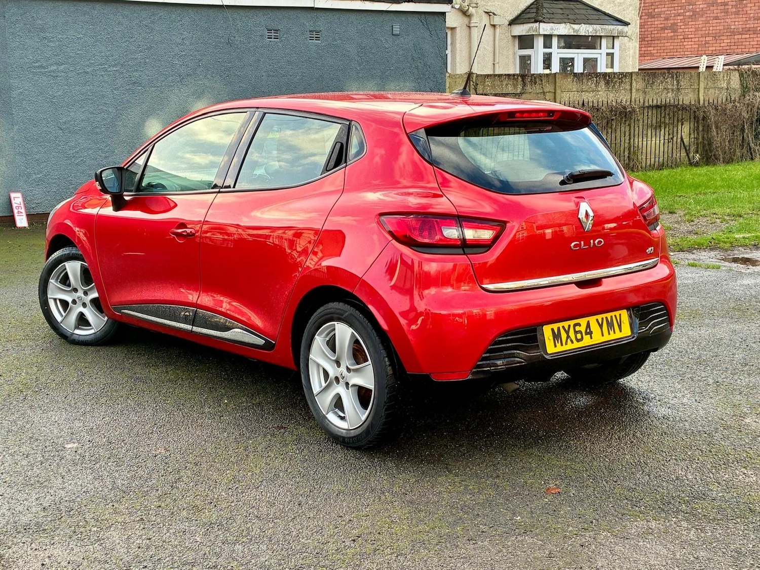 Used Renault Clio 2014 for sale - 76893077: Photo 6