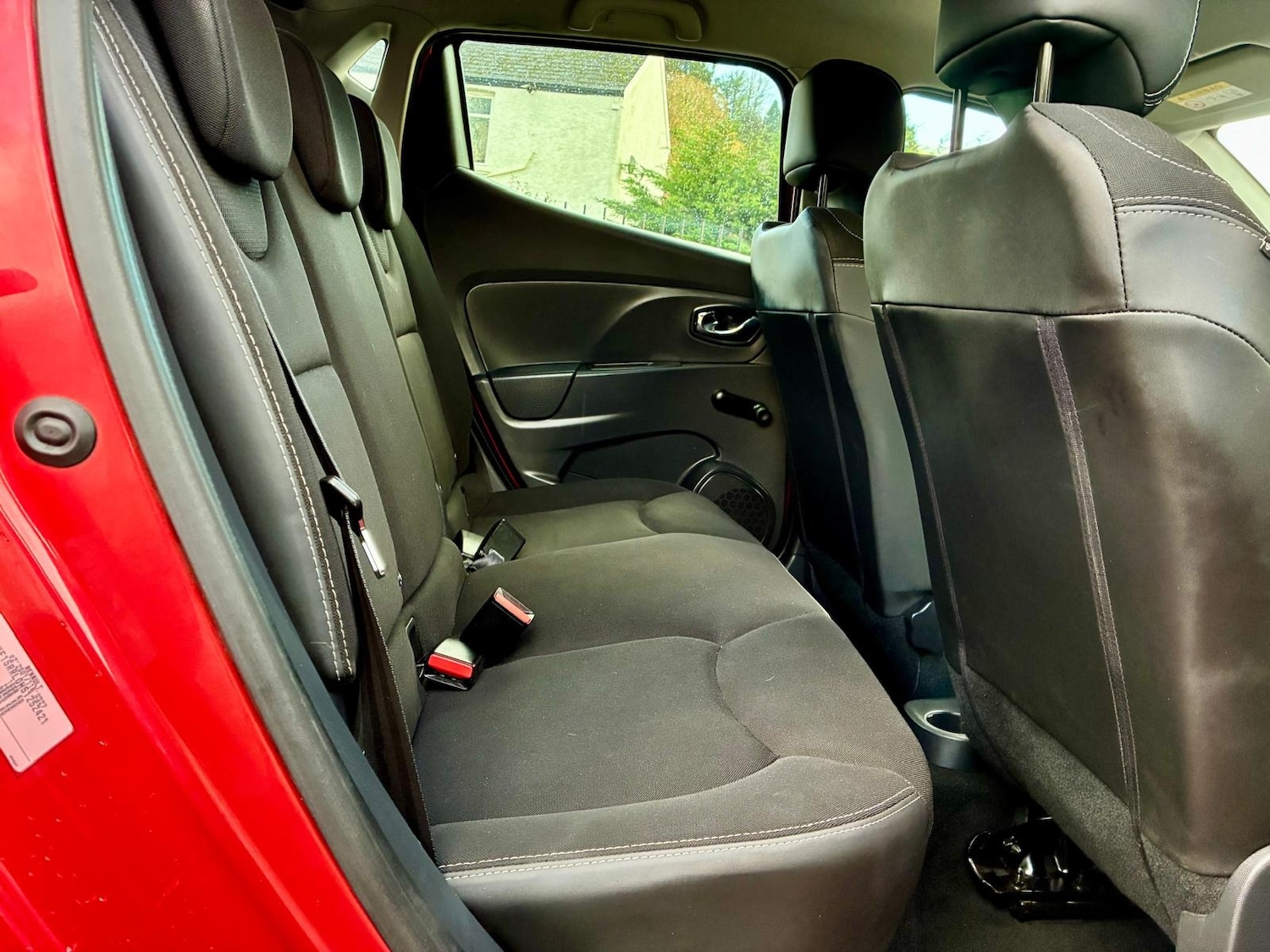 Used Renault Clio 2014 for sale - 76893077: Photo 8