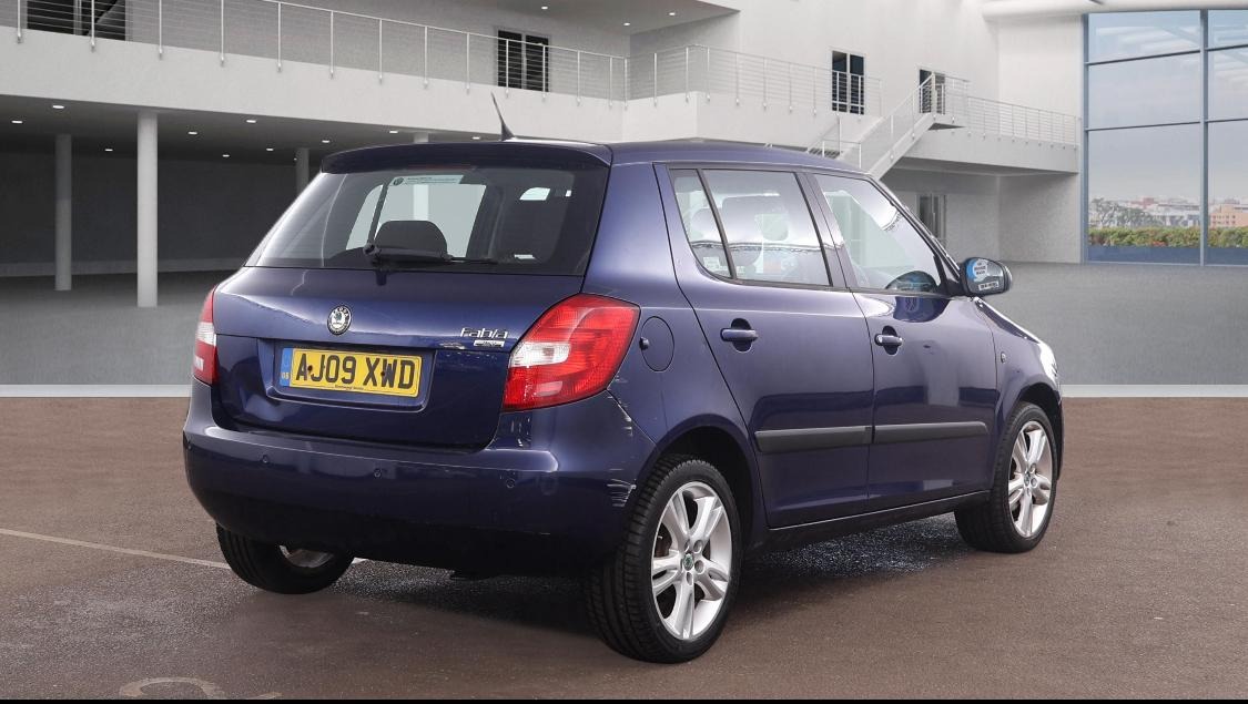 Used Skoda Fabia 2009 for sale - 77897923: Photo 2