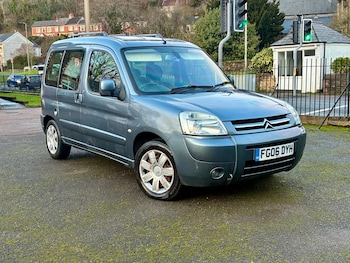 2006 (06) - 1.6 HDi 16V Desire 5dr