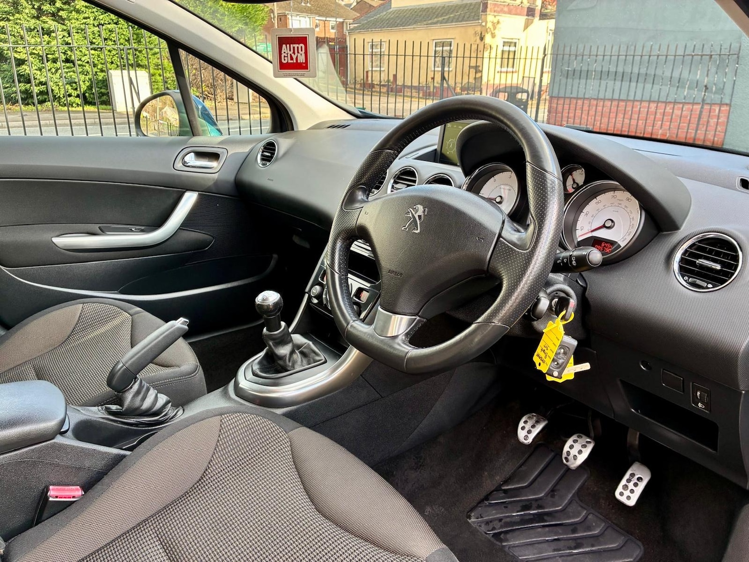 Used Peugeot 308 2013 for sale - 77353979: Photo 10