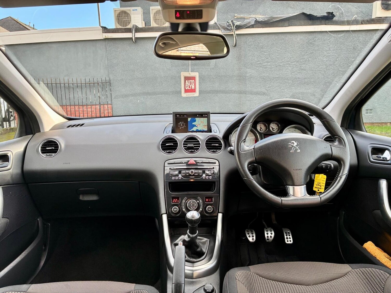 Used Peugeot 308 2013 for sale - 77353979: Photo 11