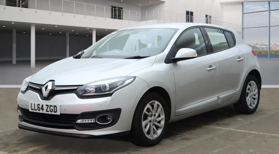 Used Renault Megane 2014 for sale - 77400098: Photo 2