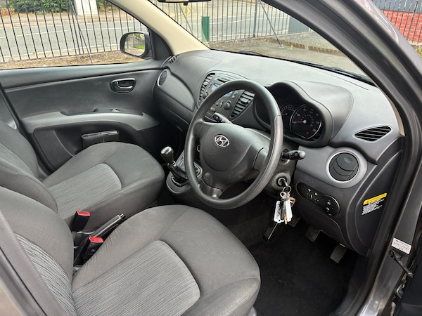 Used Hyundai i10 2013 for sale - 76097014: Photo 9