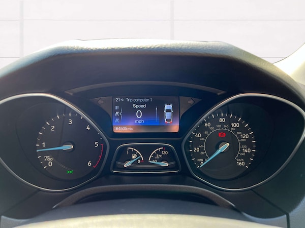 Used Ford Focus 2015 for sale - 76048854: Photo 11