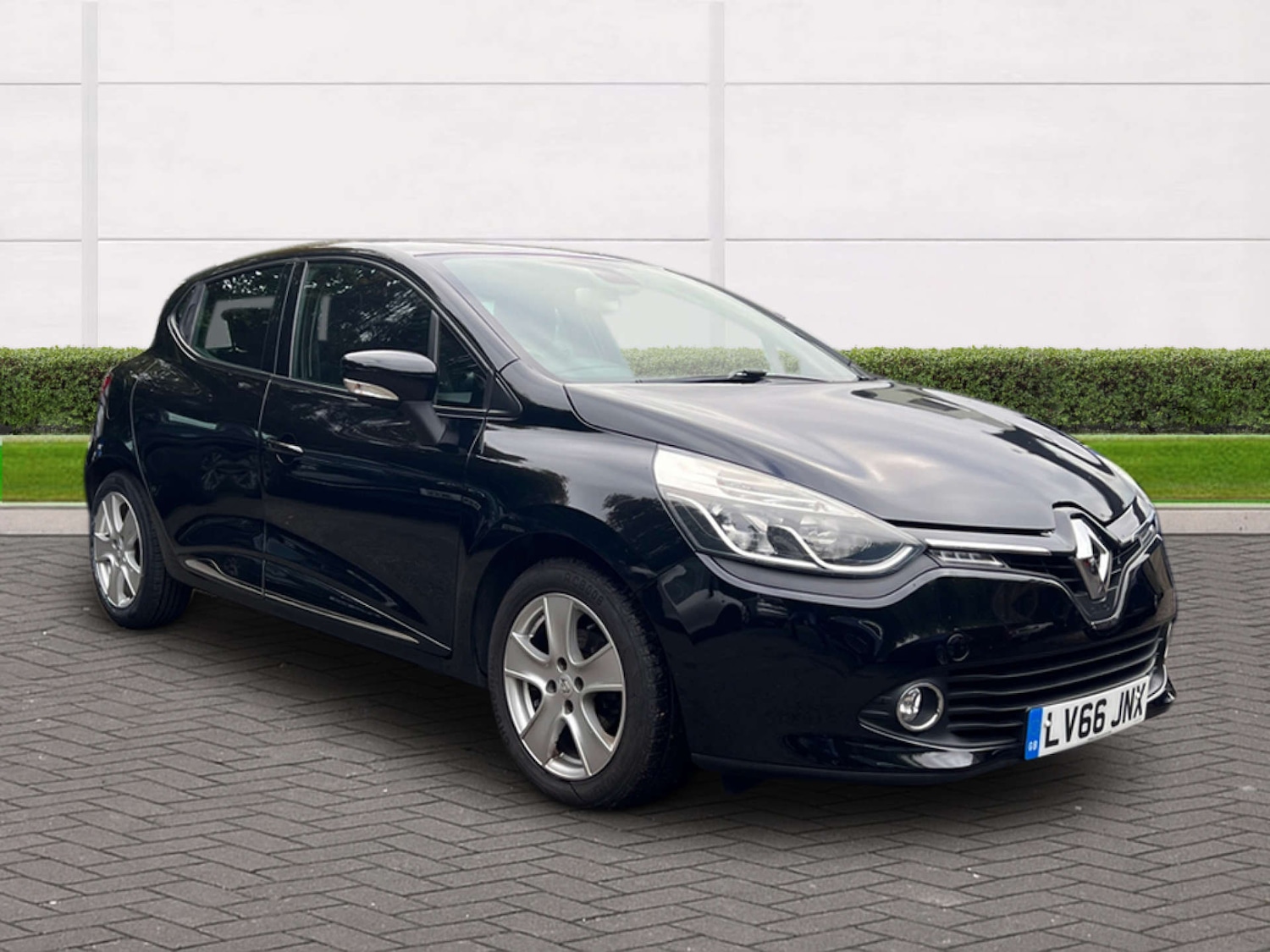 Used Renault Clio 2016 for sale - 76475117: Photo 1