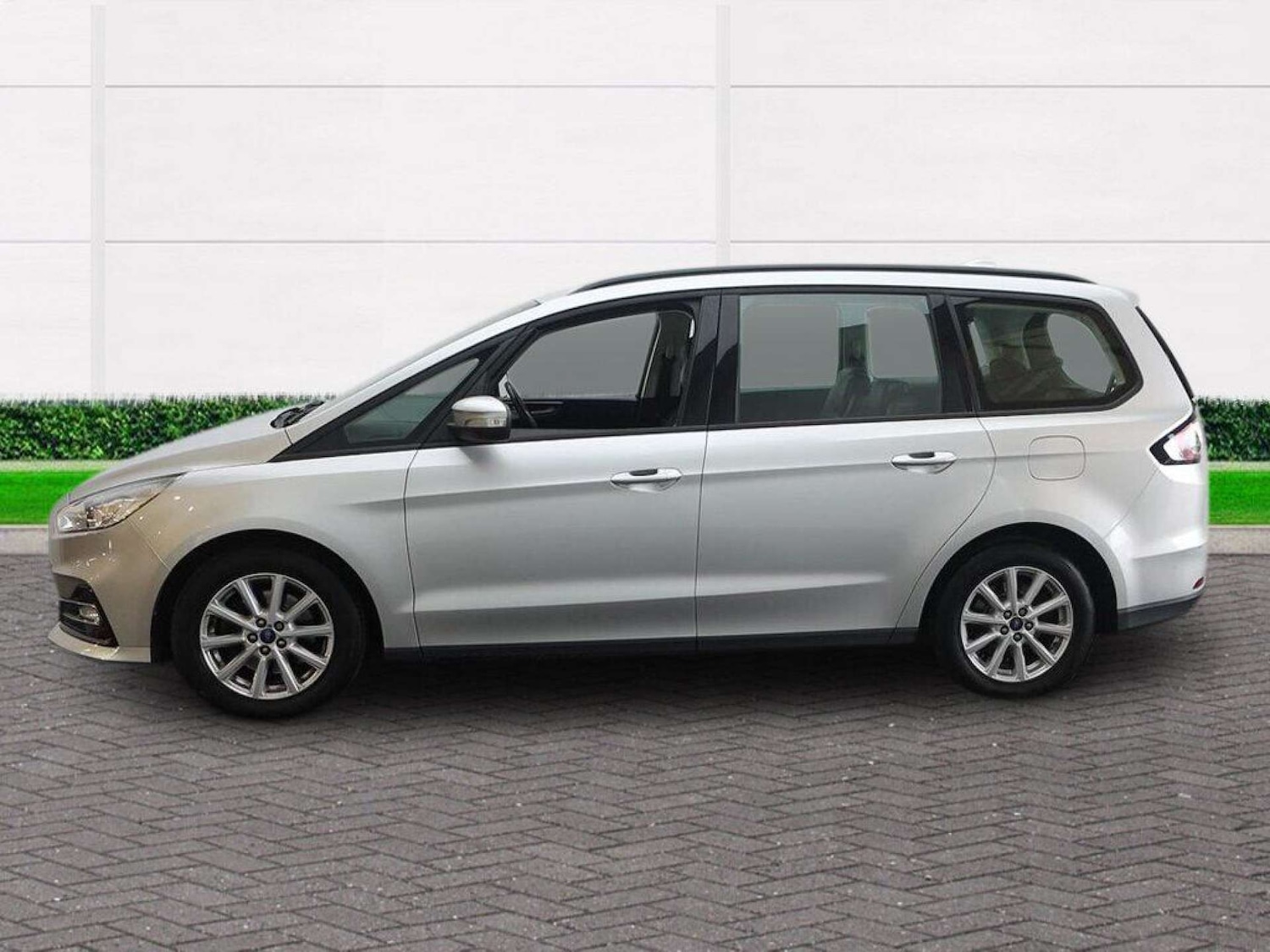 Used Ford Galaxy 2021 for sale - 76129232: Photo 4