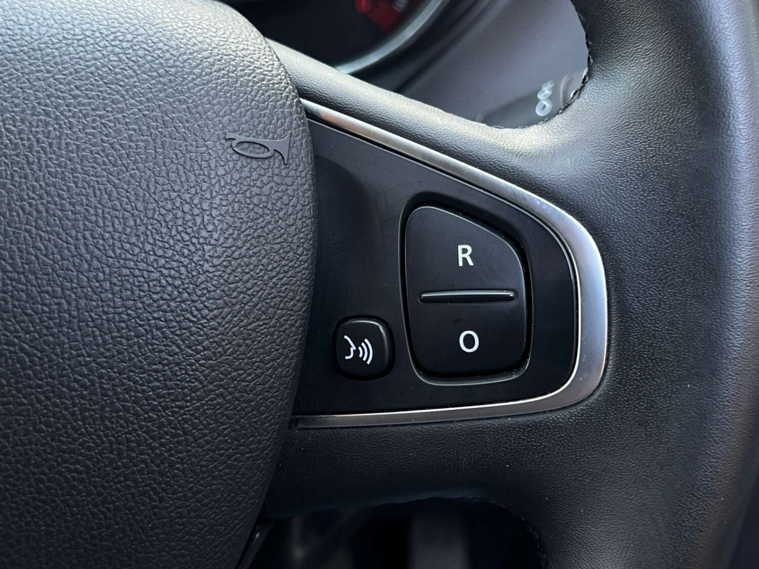 Used Renault Captur 2018 for sale - 77946402: Photo 5