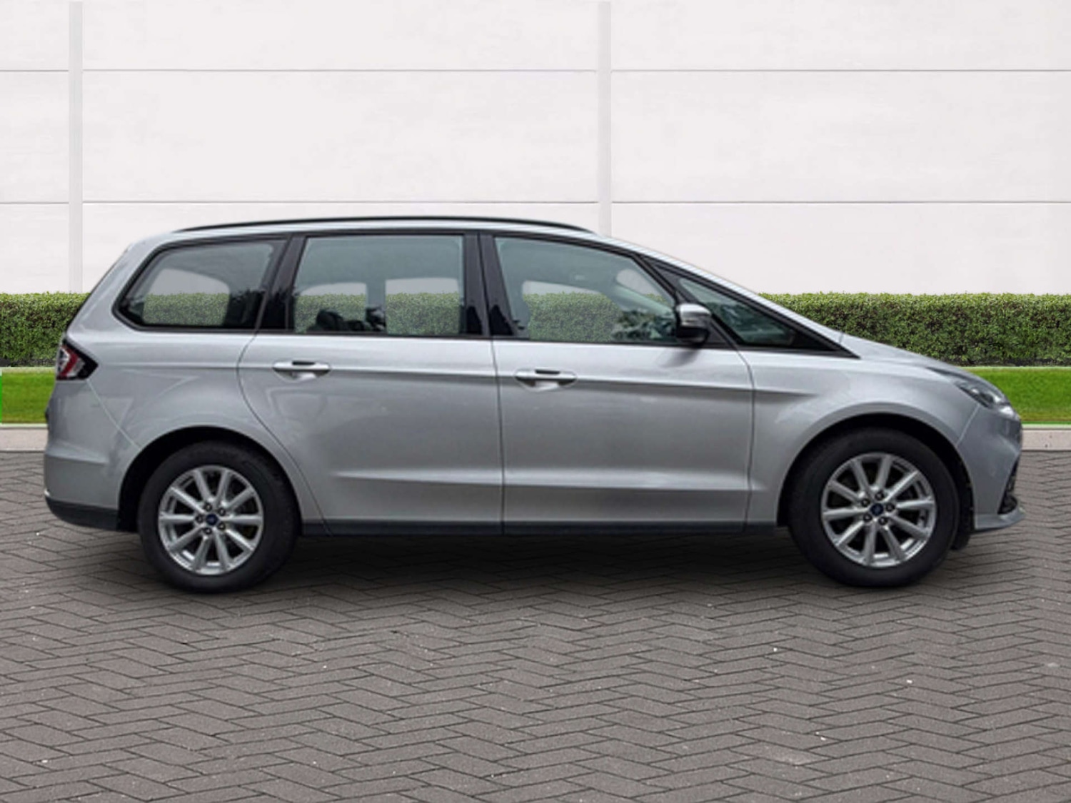 Used Ford Galaxy 2021 for sale - 76614736: Photo 2