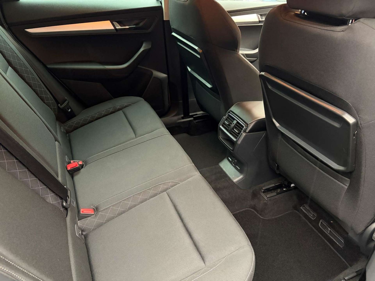 Used Skoda Karoq 2021 for sale - 76614735: Photo 19