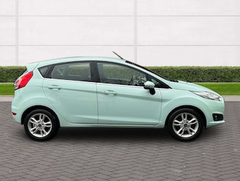 Used Ford Fiesta 2016 for sale - 77836390: Photo