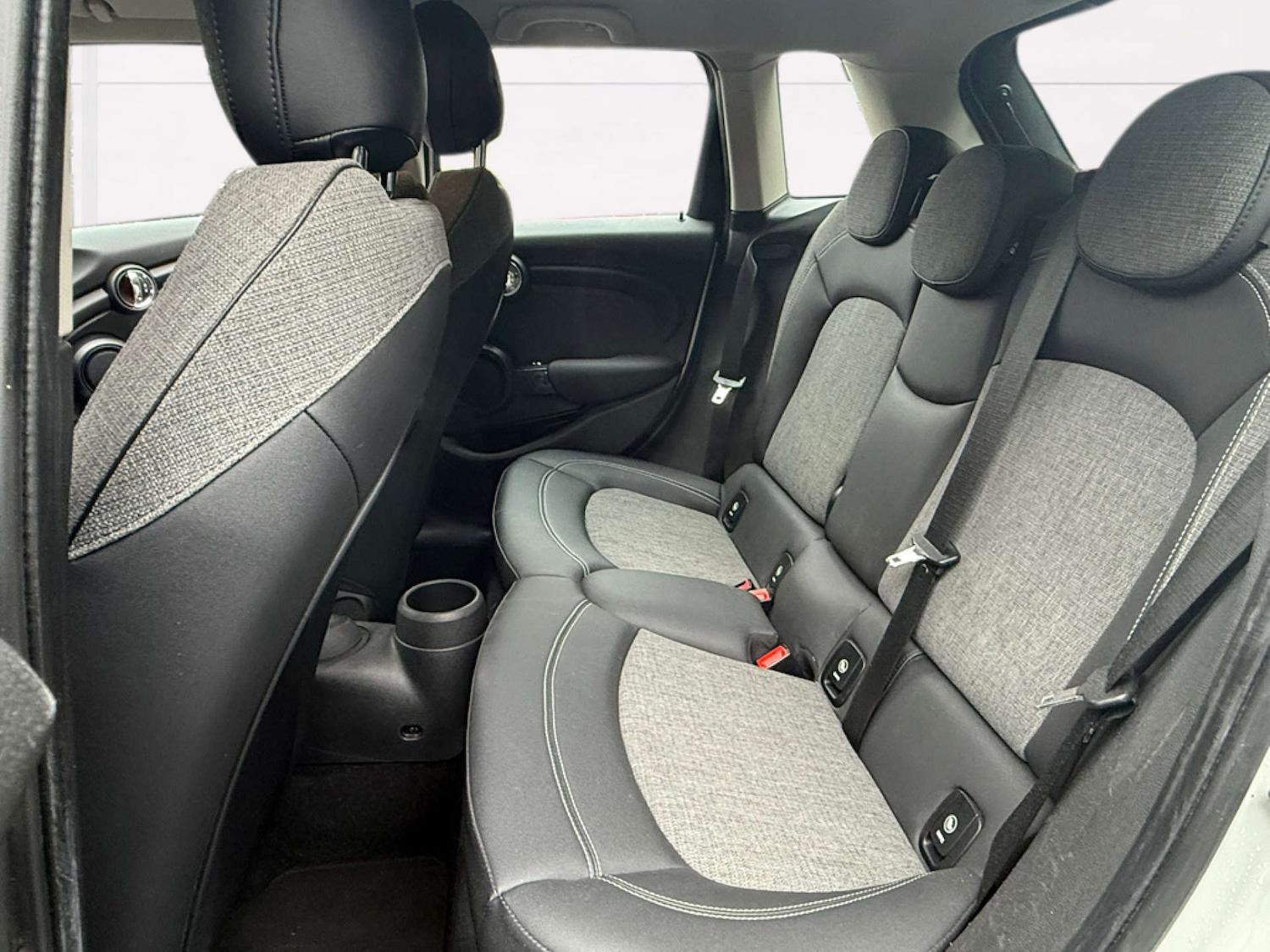Used MINI Hatch 2015 for sale - 76118359: Photo 10