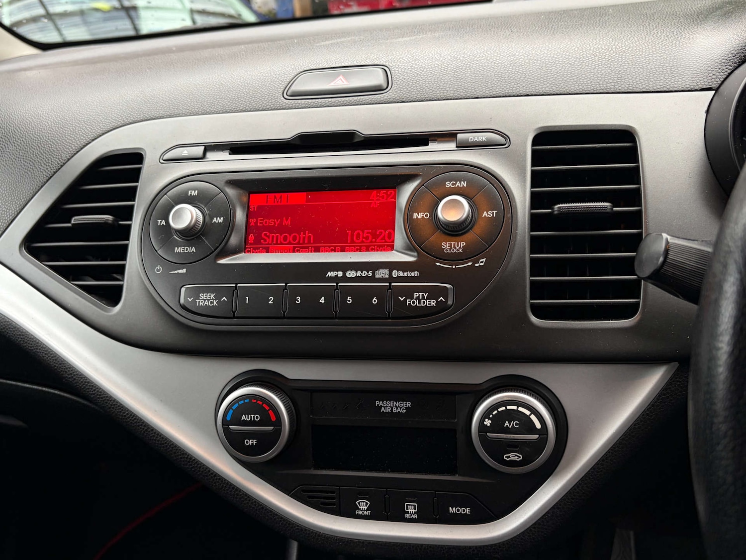 Used Kia Picanto 2011 for sale - 76475118: Photo 16