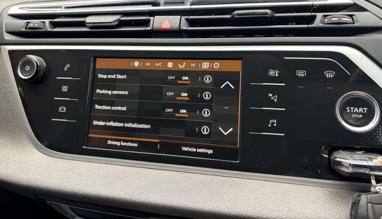 Used Citroen Grand C4 Picasso 2017 for sale - 77678630: Photo 25