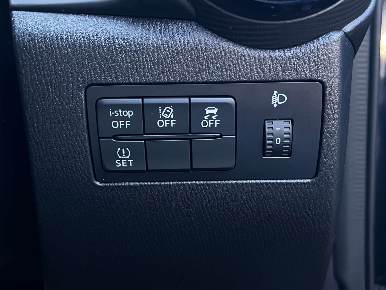 Used Mazda Mazda2 2019 for sale - 76924743: Photo 2