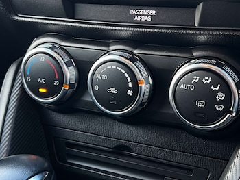 Used Mazda Mazda2 2019 for sale - 76924743: Photo