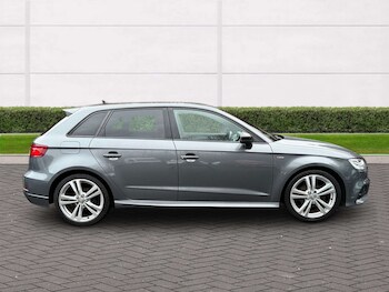 Used Audi A3 2019 for sale - 77328657: Photo