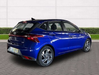 Used Hyundai i20 2022 for sale - 77950434: Photo