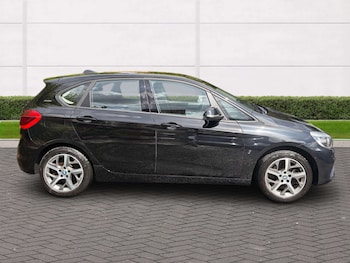 Used BMW 2 Series 2017 for sale - 79195790: Photo