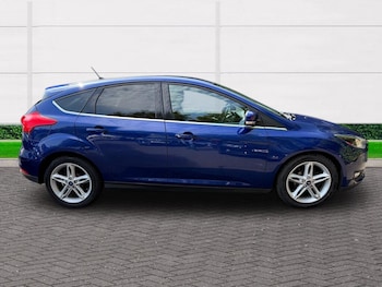 Used Ford Focus 2017 for sale - 75568966: Photo