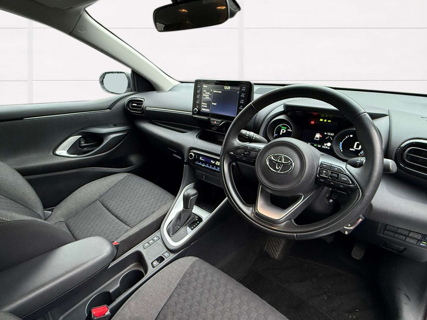 Used Toyota Yaris 2022 for sale - 76963699: Photo 11