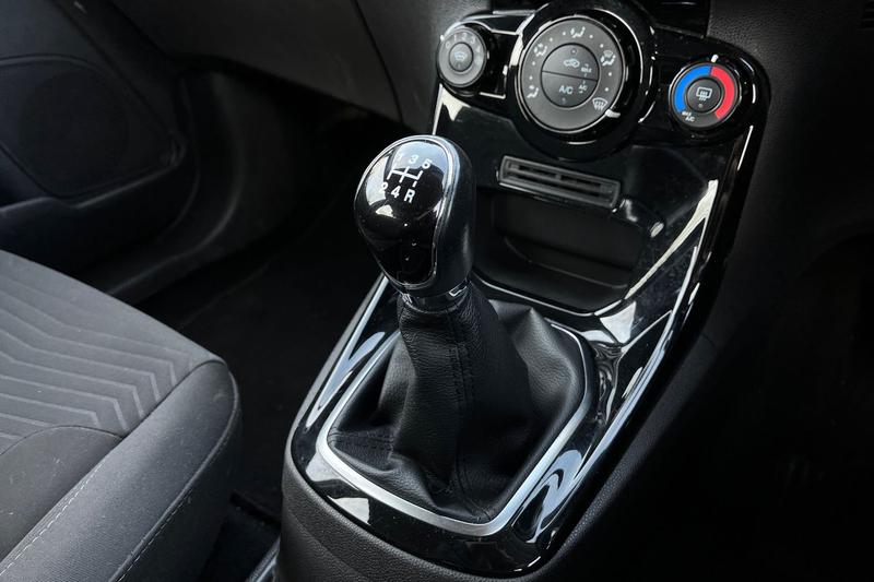 Used Ford Fiesta 2016 for sale - 76908803: Photo 34