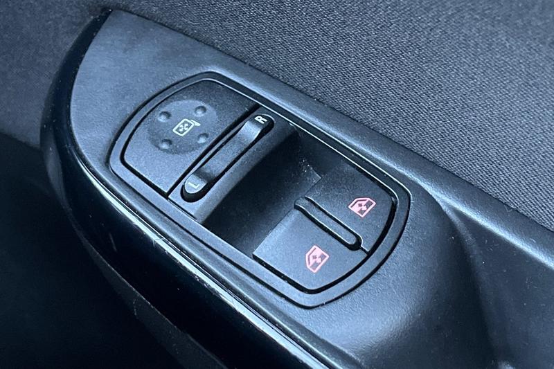 Used Vauxhall Corsa 2019 for sale - 76703204: Photo 16