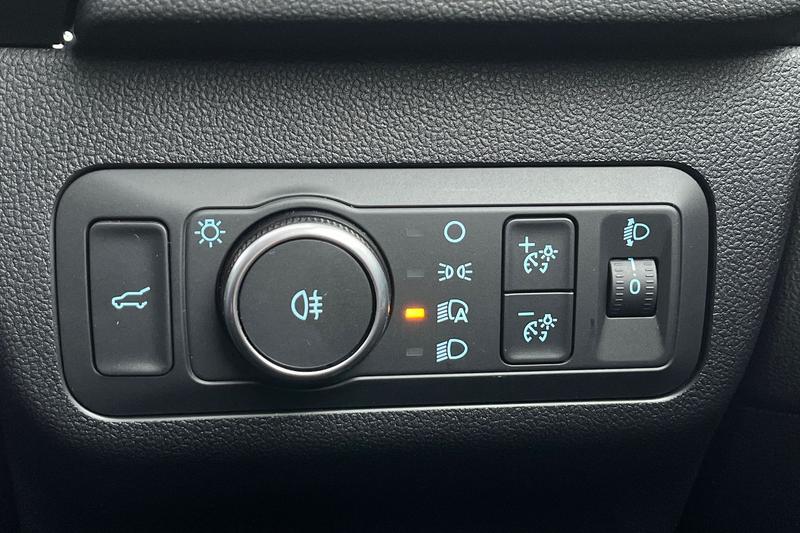 Used Ford Kuga 2025 for sale - 77248618: Photo 38