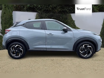 Used Nissan Juke 2023 for sale - 78240105: Photo