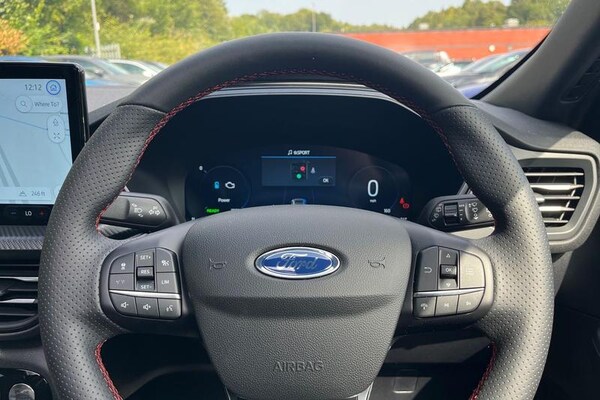 Used Ford Kuga 2025 for sale - 75648255: Photo 12