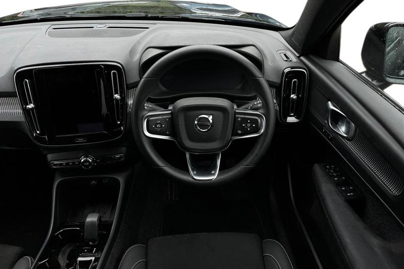 Used Volvo XC40 2025 for sale - 77186871: Photo 11