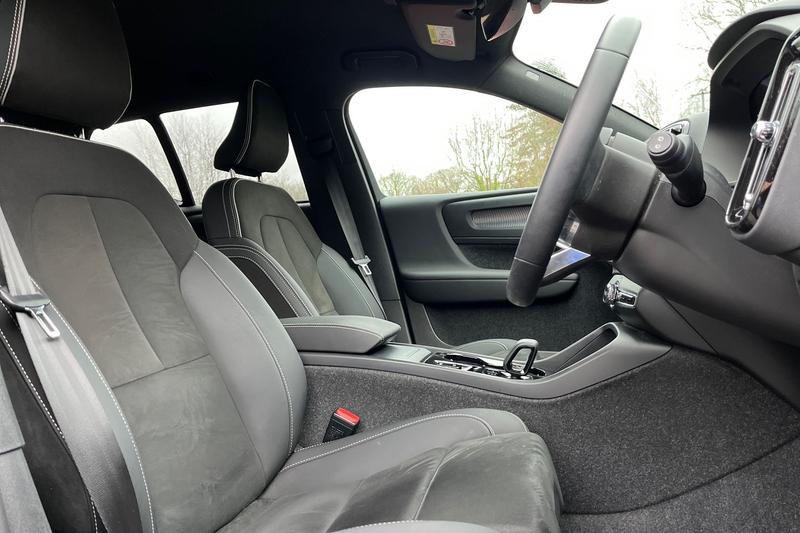 Used Volvo XC40 2025 for sale - 77186871: Photo 17