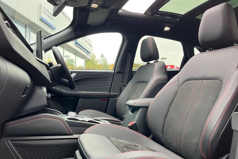 Used Ford Kuga 2025 for sale - 76603396: Photo 19