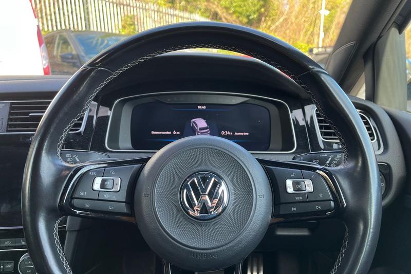 Used Volkswagen Golf 2019 for sale - 77739251: Photo 12