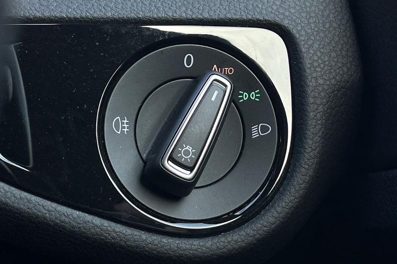 Used Volkswagen Golf 2019 for sale - 77739251: Photo 37