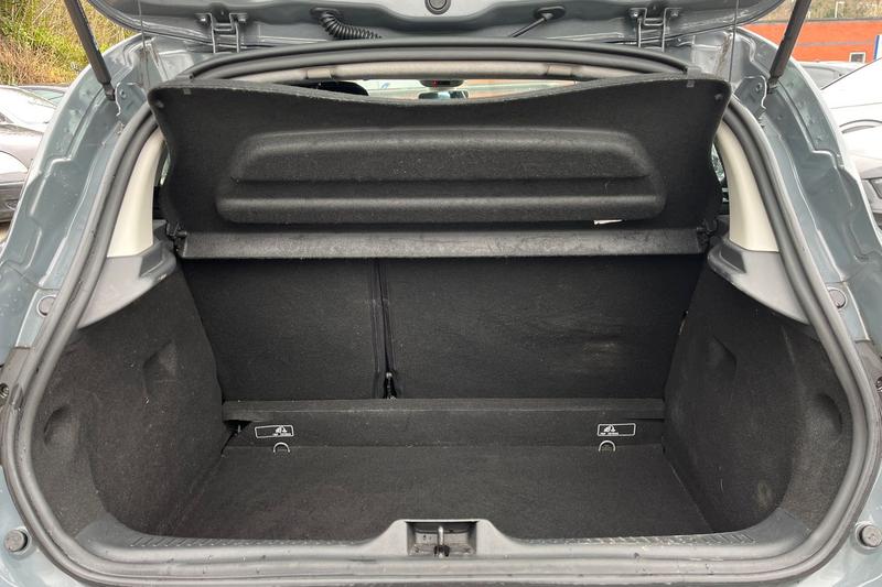 Used Renault Clio 2018 for sale - 77592822: Photo 21