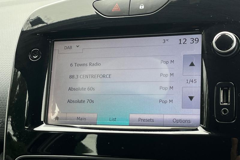 Used Renault Clio 2018 for sale - 77592822: Photo 25