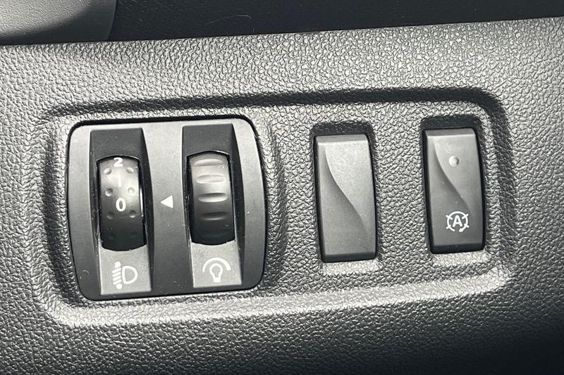 Used Renault Clio 2018 for sale - 77592822: Photo 33