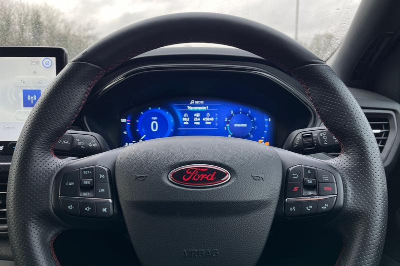 Used Ford Focus 2022 for sale - 77529137: Photo 12