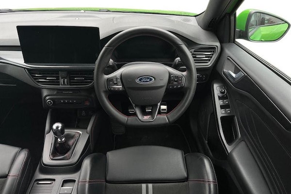 Used Ford Focus 2023 for sale - 76296787: Photo 11