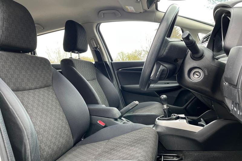 Used Honda Jazz 2016 for sale - 78067605: Photo 17